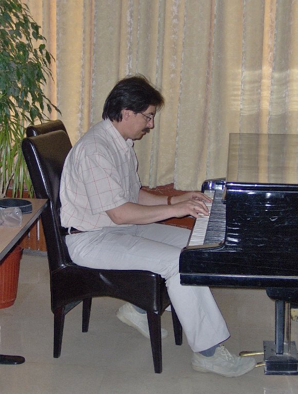 vlad_hpim0356.jpg