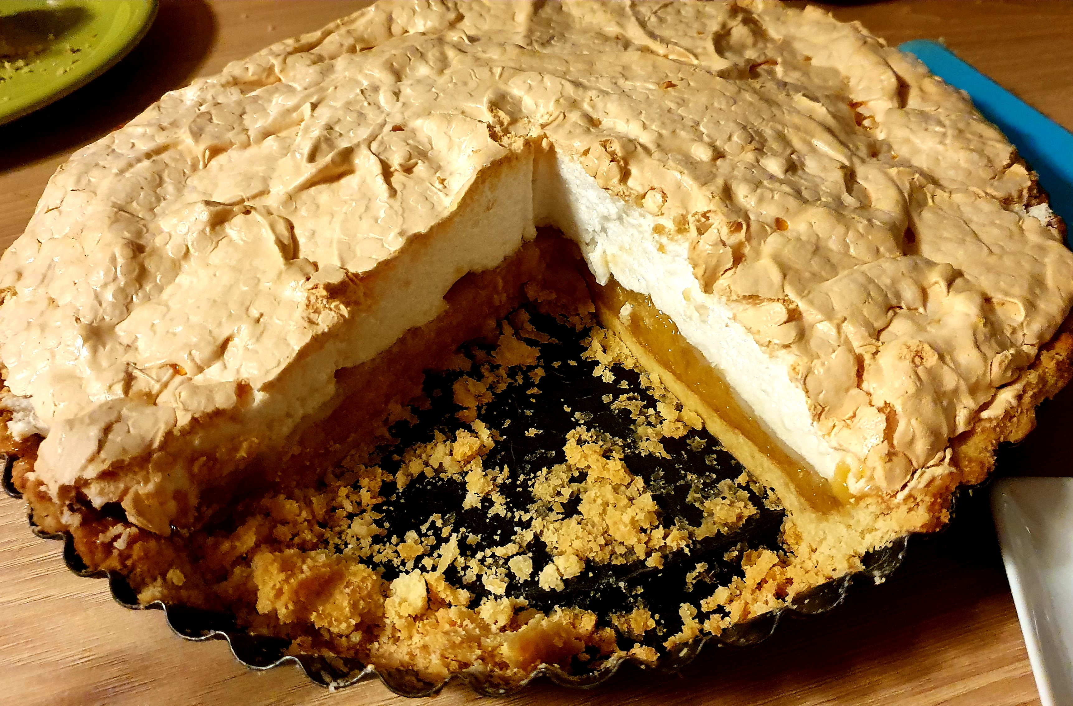 Tarta cu lamaie si bezea